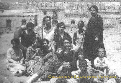 1928 - Bagnanti in spiaggia